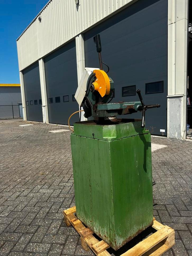 Huvema HU250 industry, Zakelijke goederen, Machines en Bouw | Metaalbewerking, Ophalen