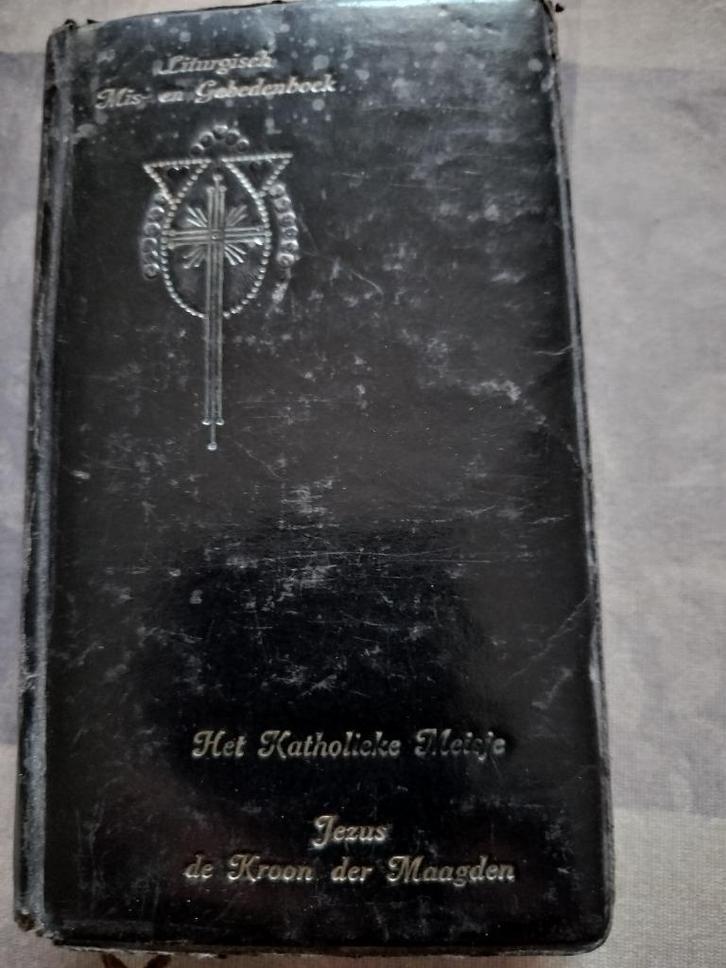 Kerkboek (2) Liturgisch Mis en Gebedenboek, Antiek en Kunst, Antiek | Boeken en Bijbels, Ophalen of Verzenden
