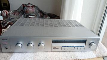 Versterker Philips F 4132 ( Vintage ) in uitstekende staat.  beschikbaar voor biedingen