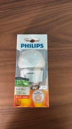 Philips led lamp E27 kleur flame nieuw!, Huis en Inrichting, Lampen | Losse lampen, Led-lamp, Minder dan 30 watt, Zo goed als nieuw