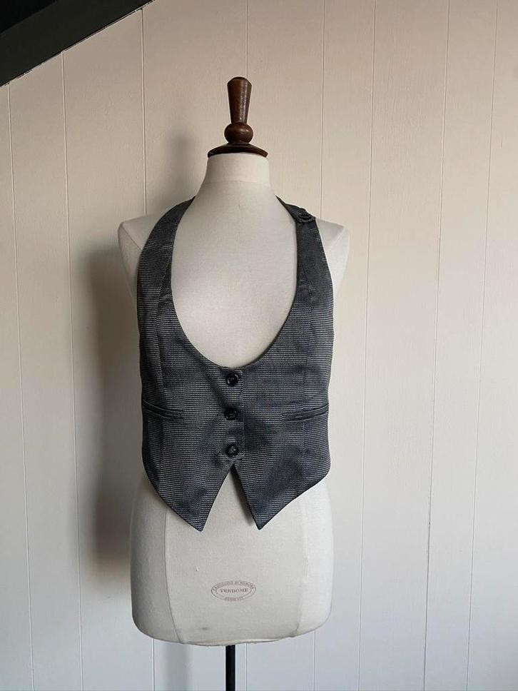 Chique zilver grijs gilet Loops by Robert in ‘t Veld M, Kleding | Dames, Tops, Zo goed als nieuw, Maat 38/40 (M), Grijs, Zonder mouw