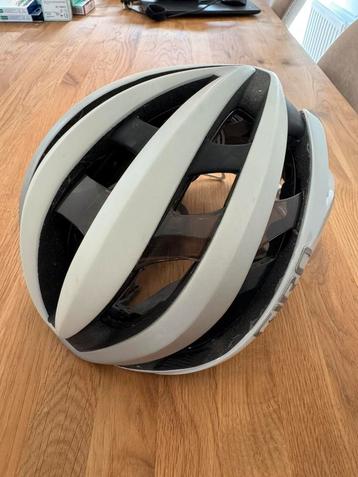 Giro Aether wit-zilver maat M beschikbaar voor biedingen