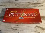 Pictionary junior rode lange doos [s125], Ophalen of Verzenden, Zo goed als nieuw
