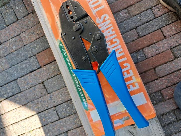 Bnc Krimptang., Doe-het-zelf en Verbouw, Gereedschap | Handgereedschap, Nieuw, Ophalen of Verzenden