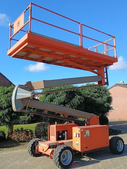 Mec 3084 RT ruwterrrein hoogwerker 4x4, Zakelijke goederen, Machines en Bouw | Liften, Steigers en Ladders