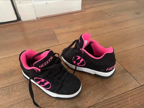 Hellys voyager - size 32, Kinderen en Baby's, Speelgoed | Buiten | Rolschaatsen, Zo goed als nieuw, Ophalen of Verzenden