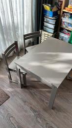 Kinder Tafel met 2 Stoeltjes - Grijs/Taupe, Kinderen en Baby's, Ophalen, Gebruikt, Tafel(s) en Stoel(en)