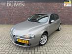 Alfa Romeo 147 1.6 T.Spark | Nieuw APK | Airco, Auto's, Voorwielaandrijving, Gebruikt, Zwart, 4 cilinders