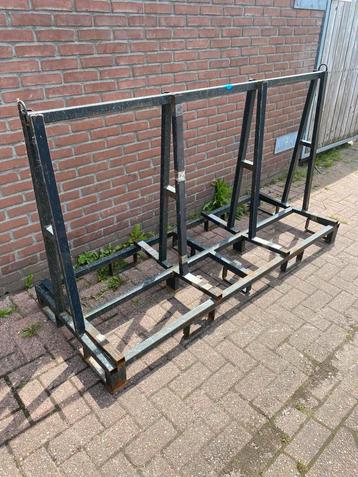 Gebruikte glasbok / kozijnbok beschikbaar voor biedingen