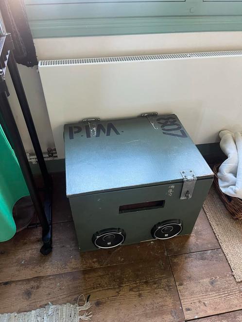 Vintage Opbergkist met accu en twee bixen, Huis en Inrichting, Woonaccessoires | Kisten, Gebruikt, Minder dan 50 cm, Overige houtsoorten