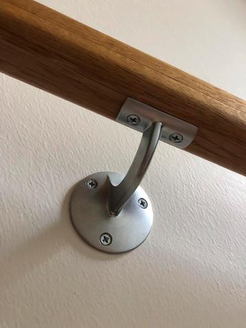 Trapleuning houder (2 stuks) beschikbaar voor biedingen