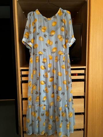 Lichtblauwe Maxijurk met Citroenprint beschikbaar voor biedingen