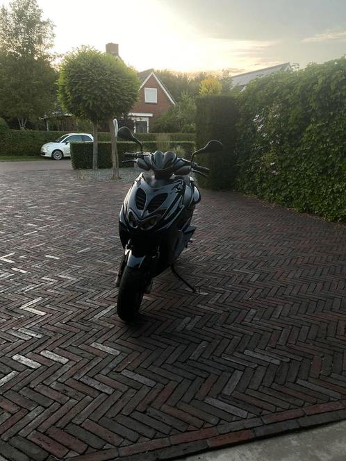 Yamaha aerox professioneel gebouwd, Fietsen en Brommers, Brommeronderdelen | Scooters, Zo goed als nieuw, Yamaha, Blok, Ophalen of Verzenden