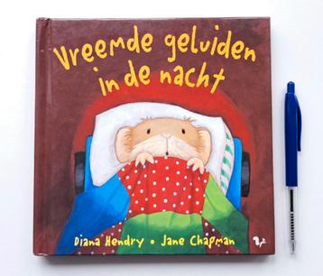 Vreemde geluiden in de nacht. beschikbaar voor biedingen