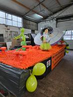 Carnavalswagen thema Alien, Ophalen, Carnaval