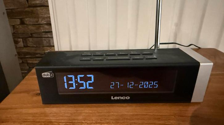 Lenco DAB+ Wekker Radio, Witgoed en Apparatuur, Wekkers, Zo goed als nieuw, Digitaal, Ophalen