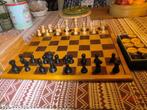 groot houten schaak-en damspel, Hobby en Vrije tijd, Gezelschapsspellen | Bordspellen, Ophalen of Verzenden, Gebruikt