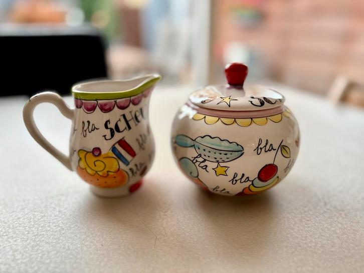 Blond Amsterdam Even Bijkletsen Melkkan & Suikerpot, Huis en Inrichting, Keuken | Servies, Zo goed als nieuw, Overige typen, Blond Amsterdam