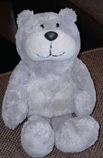 Banana grijs beertje met magneten in de handen., Kinderen en Baby's, Speelgoed | Knuffels en Pluche, Ophalen of Verzenden, Zo goed als nieuw