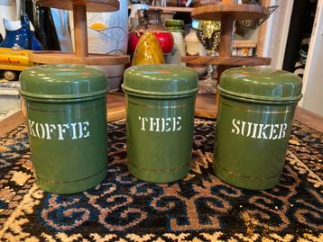 Donkergroen emaille koffie thee suiker blikken beschikbaar voor biedingen
