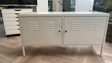 Ikea PS kast wit beschikbaar voor biedingen