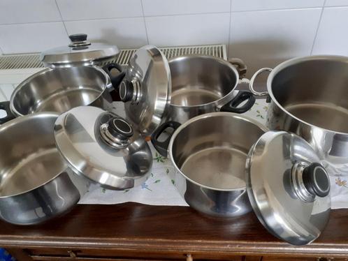 Zeer nette RVS kookpannenset, Huis en Inrichting, Keuken | Potten en Pannen, Gebruikt, Pannenset, Rvs, Keramische plaat, Ophalen
