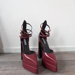 Versace Hakken - Maat 36 - Bordeaux Rood, Versace, Ophalen of Verzenden, Rood, Pumps