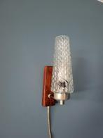 Vintage wandlampje hout en glas Deens/Scandinavisch design, Ophalen of Verzenden, Zo goed als nieuw, Glas