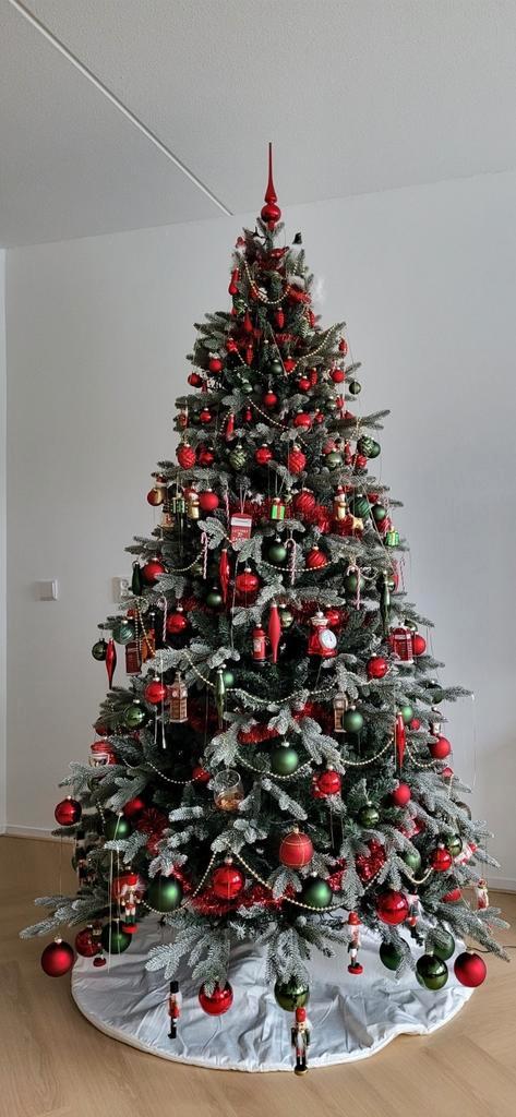 Kerstboom met versiering, Diversen, Kerst, Gebruikt, Ophalen