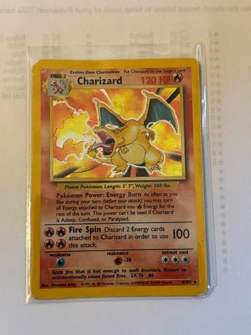 Base Set Charizard (4/102) beschikbaar voor biedingen