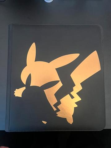 151 masterset in pikachu binder alles gesleeved uniek beschikbaar voor biedingen