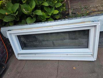 Keylite tuimelraam WIT
WFCP 09XS 135x550 dakraam  beschikbaar voor biedingen