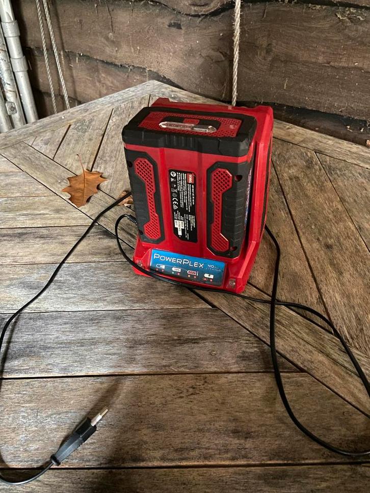 Toro 40V Accu & Lader - PowerPlex, Tuin en Terras, Plantenvoeding, Gebruikt, Ophalen of Verzenden