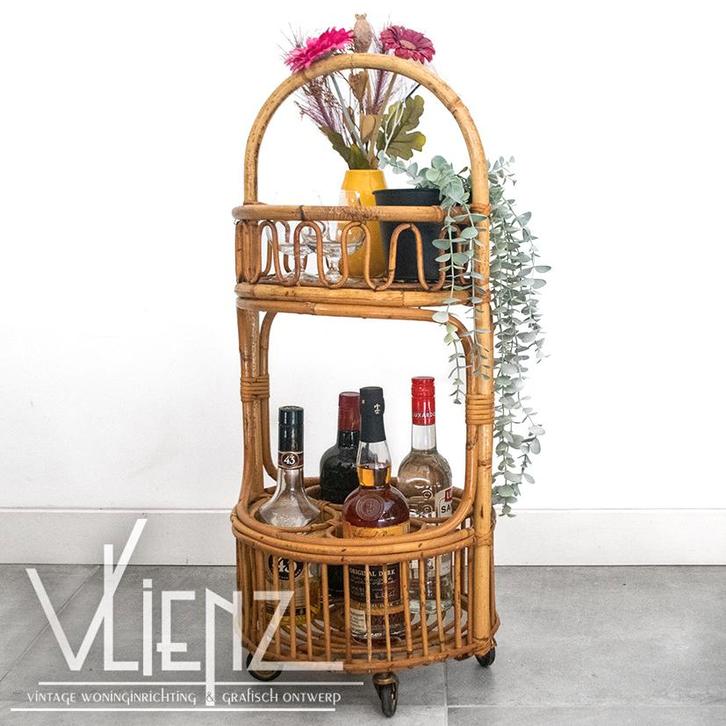 Vintage, bohemien rotan drankentrolley bar cart serveerwagen, Verzamelen, Retro, Huis en Inrichting, Ophalen