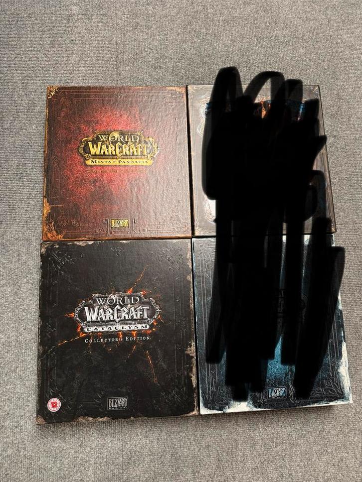 2x World Of Warcraft Collector's Editions (alleen inhoud), Spelcomputers en Games, Games | Pc, Zo goed als nieuw, Role Playing Game (Rpg)