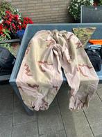 Leger Camo Broek met Uitrusting, Verzamelen, Militaria | Algemeen, Ophalen of Verzenden