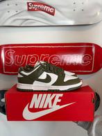 Nike dunk low olive (38), Kleding | Heren, Schoenen, Overige kleuren, Nike, Nieuw, Ophalen of Verzenden