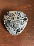 Vintage St. Justin Pewter Keltische Broche, Sieraden, Tassen en Uiterlijk, Broches, Ophalen of Verzenden, Zo goed als nieuw, Overige materialen