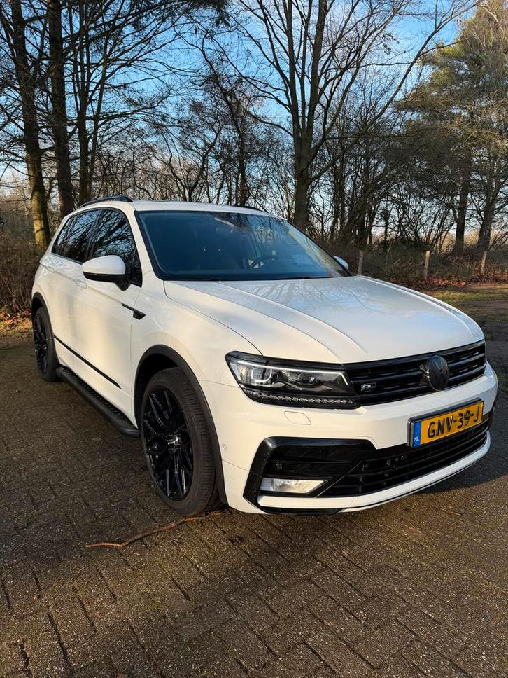 Volkswagen Tiguan R 2.0TSI 221PK 4M / PANO / VIRTUAL, Auto's, Volkswagen, Particulier, Tiguan, Benzine, SUV of Terreinwagen, Automaat