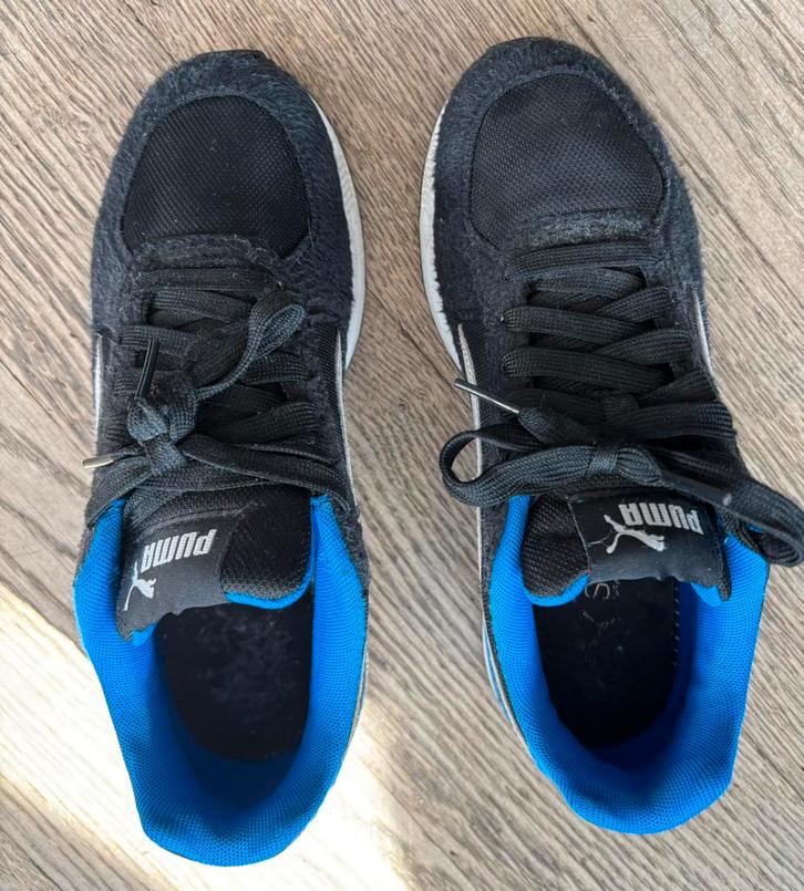 Puma Graviton maat 37 sneaker of kinderschoen, Kinderen en Baby's, Kinderkleding | Schoenen en Sokken, Zo goed als nieuw, Sportschoenen