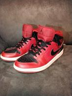 Nike airmax Jordan maat44,5 high heals rood/zwart, Ophalen, Zo goed als nieuw, Zwart