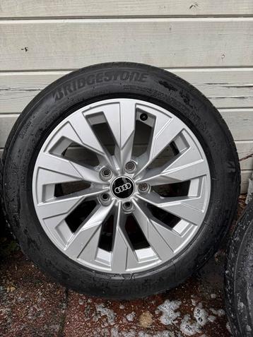 Audi Velgen 16 inch met Zomerbanden beschikbaar voor biedingen