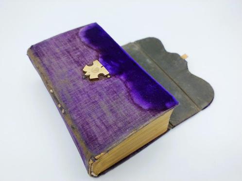 Bijbel met gouden art deco knipslot, 1884, Antiek en Kunst, Antiek | Boeken en Bijbels, Verzenden