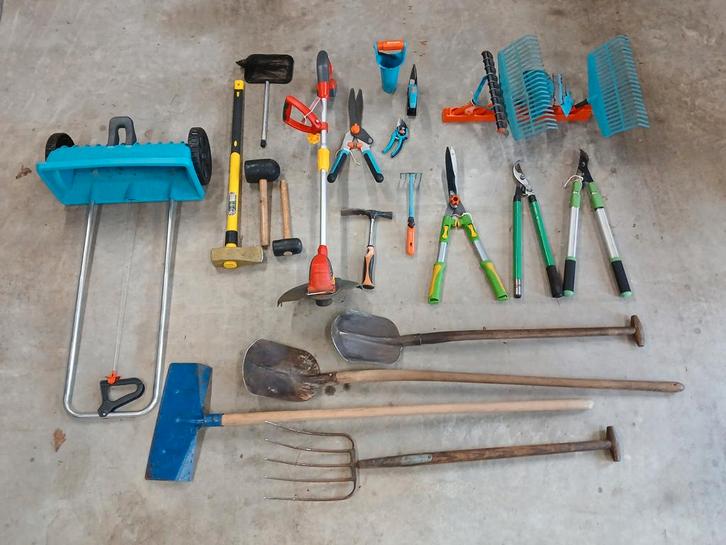 Tuingereedschap 25 stuks, soms zo goed als nieuw, één koop, Tuin en Terras, Hand-tuingereedschap, Zo goed als nieuw, Ophalen