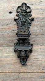 Antieke luciferhouder, Ophalen