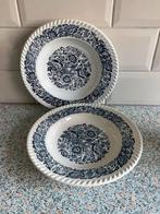 twaalf diepe borden, Ophalen of Verzenden, Zo goed als nieuw, Bord(en), Overige stijlen
