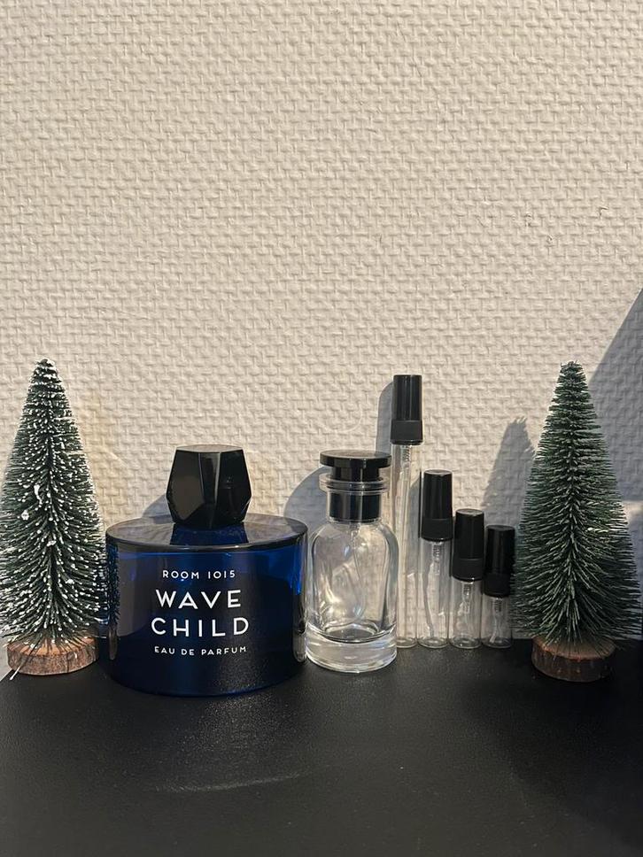 Wave Child - Room 1015 Samples, Verzamelen, Parfumverzamelingen, Nieuw, Proef of Tester, Gevuld, Ophalen of Verzenden