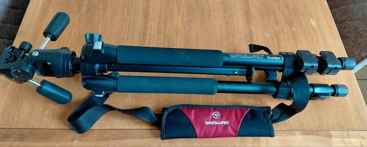 Vanguard Tracker 3 Tripod + Manfrotto Tas + 2x Statiefplaten, Audio, Tv en Foto, Fotografie | Statieven en Balhoofden, Gebruikt