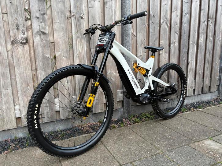 Intense Tazer Mx Pro E-mtb Carbon L/XL Downhill Enduro Trail, Fietsen en Brommers, Fietsen | Mountainbikes en ATB, Zo goed als nieuw