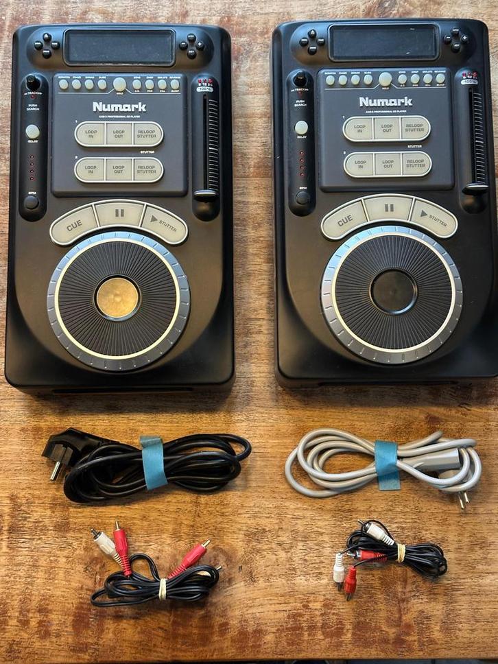 2 Numark Axis 9 CD Spelers- Professioneel DJ Apparatuur, Muziek en Instrumenten, Dj-sets en Draaitafels, Gebruikt, Draaitafel